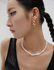 Luna Baroque Pearl Necklace