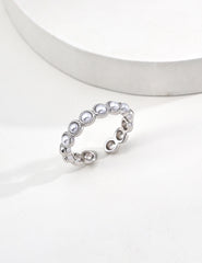 Luna Pearl Ring