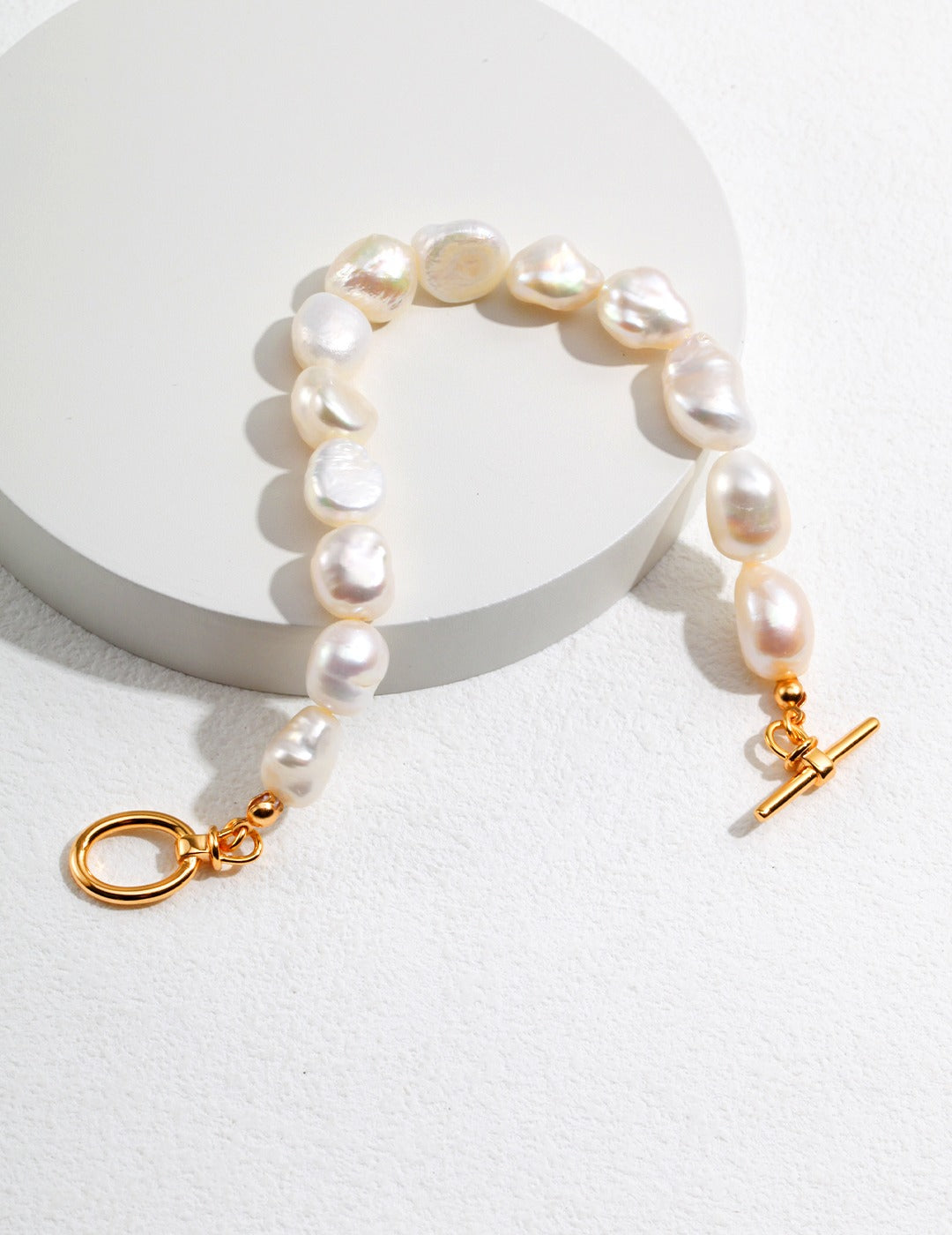 Véronique Baroque Pearl Bracelet