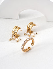 Luna Pearl Ring