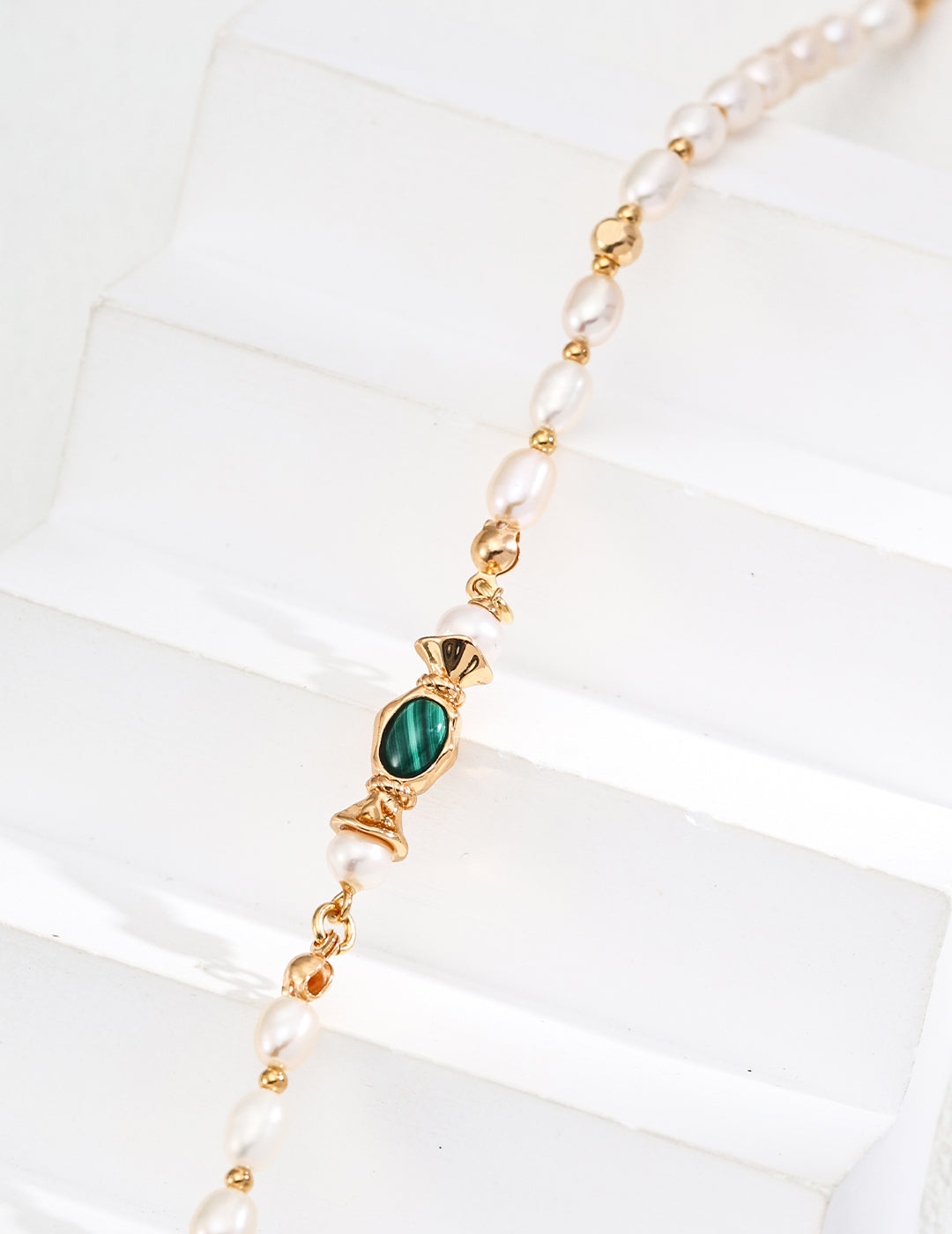 Calm & Clarity – Natural Pearl and Malachite Necklace