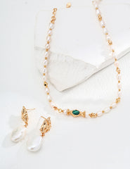 Calm & Clarity – Natural Pearl and Malachite Necklace