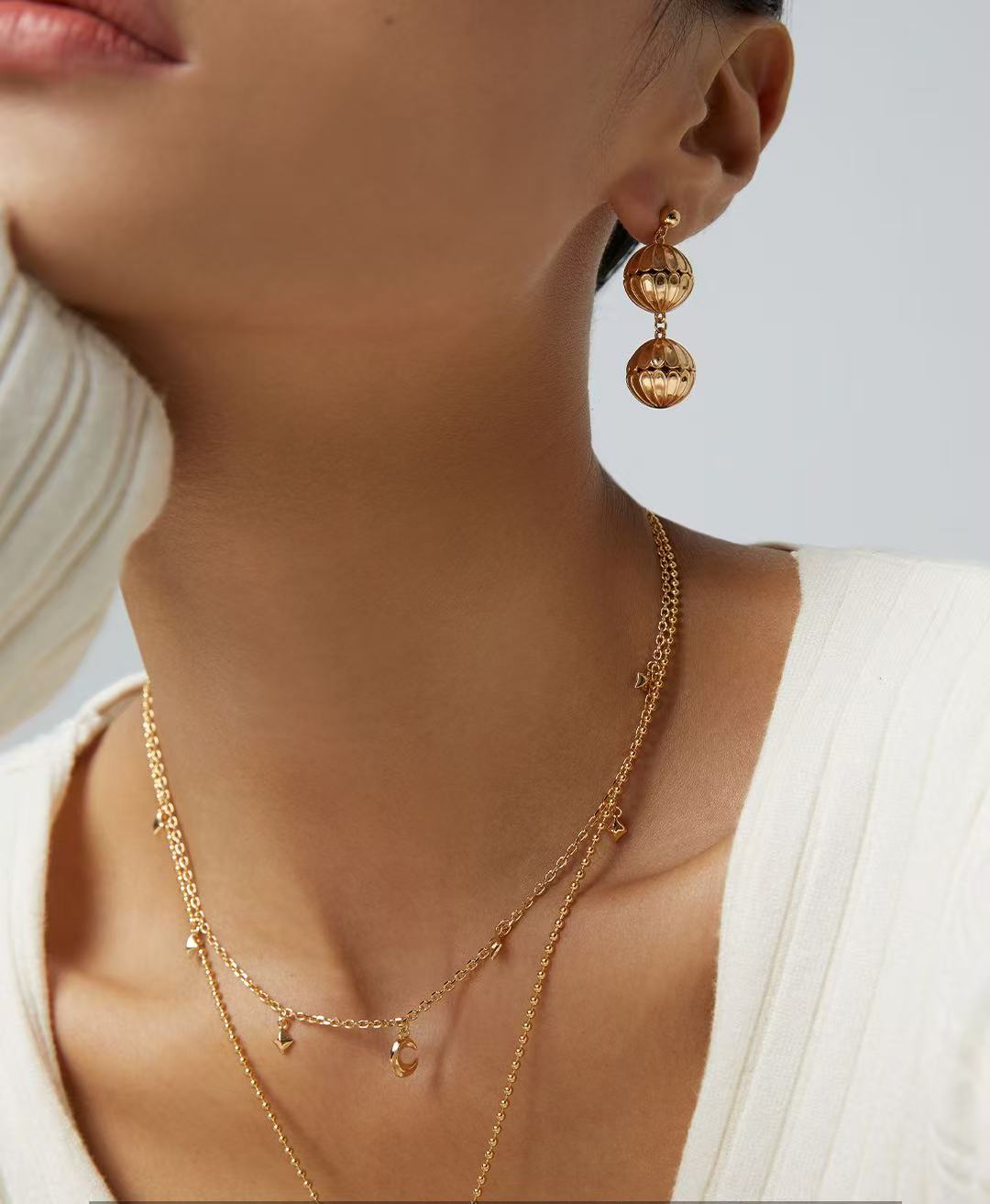 Starlit Crescent – Sterling Silver Moon & Stars Necklace